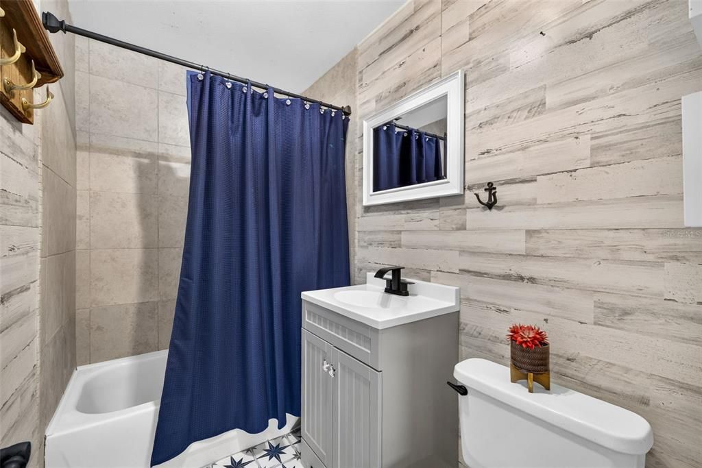 For Sale: $380,000 (3 beds, 2 baths, 1363 Square Feet)