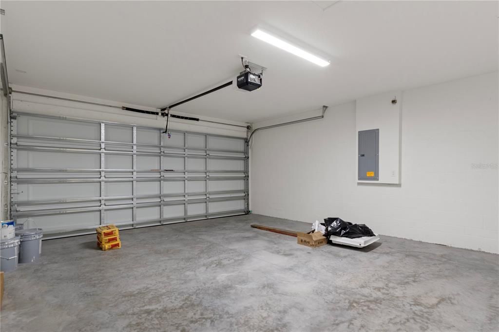 For Sale: $379,900 (4 beds, 2 baths, 2120 Square Feet)