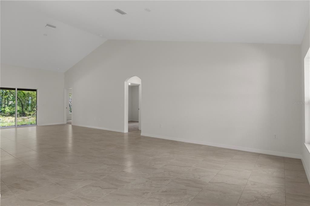 For Sale: $379,900 (4 beds, 2 baths, 2120 Square Feet)