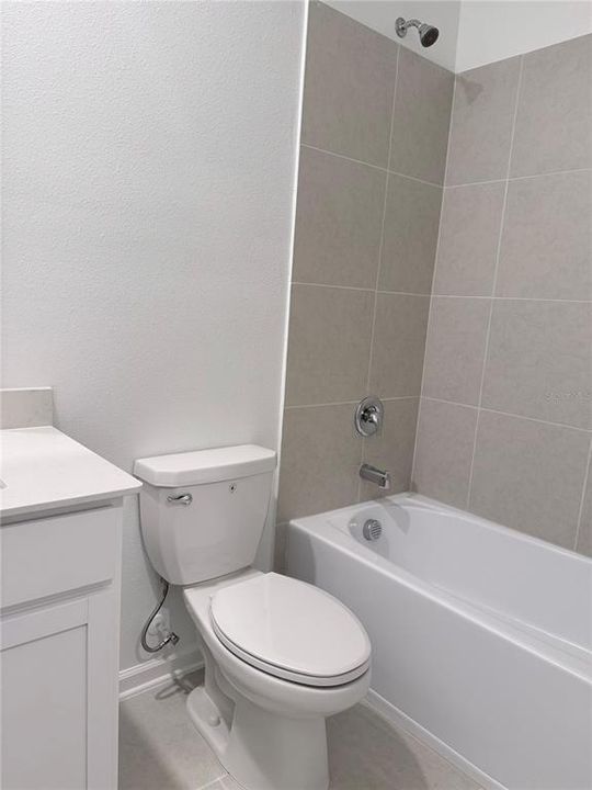 В аренду: $1,875 (3 спален, 2 ванн, 1834 Квадратных фут)