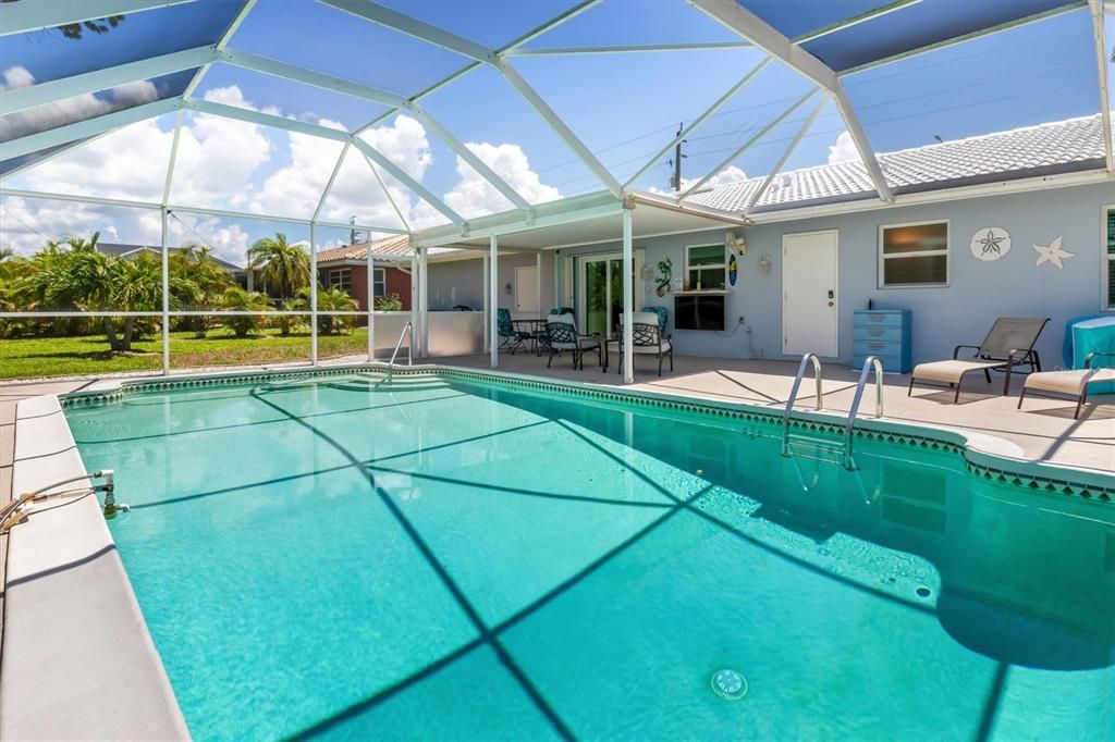 En Venta: $339,000 (2 camas, 2 baños, 1148 Pies cuadrados)