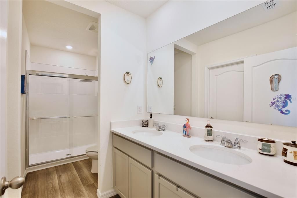 For Sale: $398,750 (3 beds, 2 baths, 1590 Square Feet)