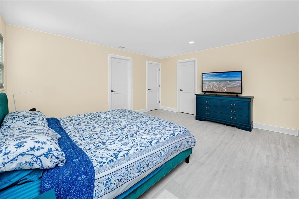 For Sale: $795,000 (3 beds, 2 baths, 1853 Square Feet)