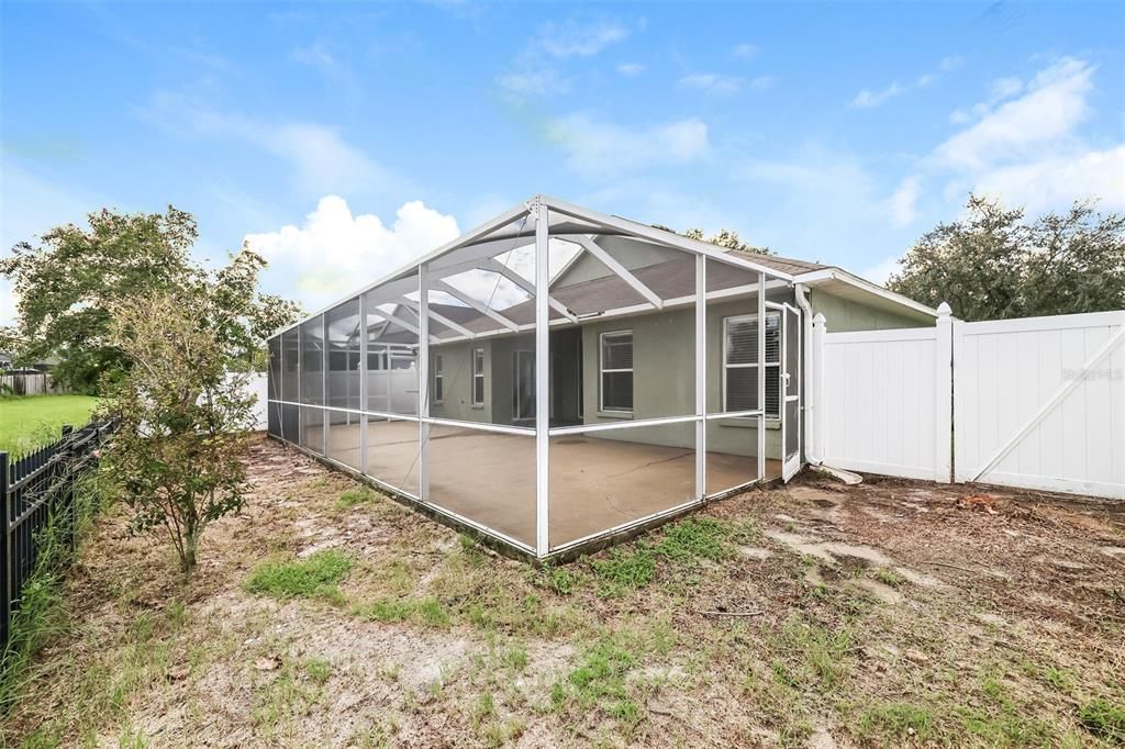 For Sale: $355,000 (3 beds, 2 baths, 2061 Square Feet)
