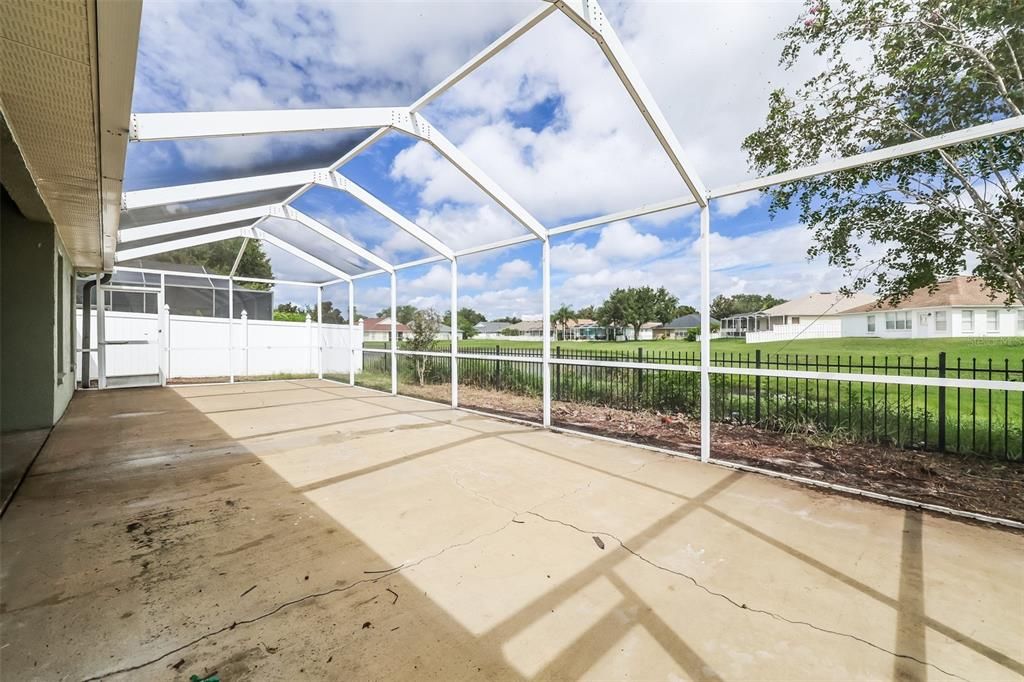 For Sale: $355,000 (3 beds, 2 baths, 2061 Square Feet)