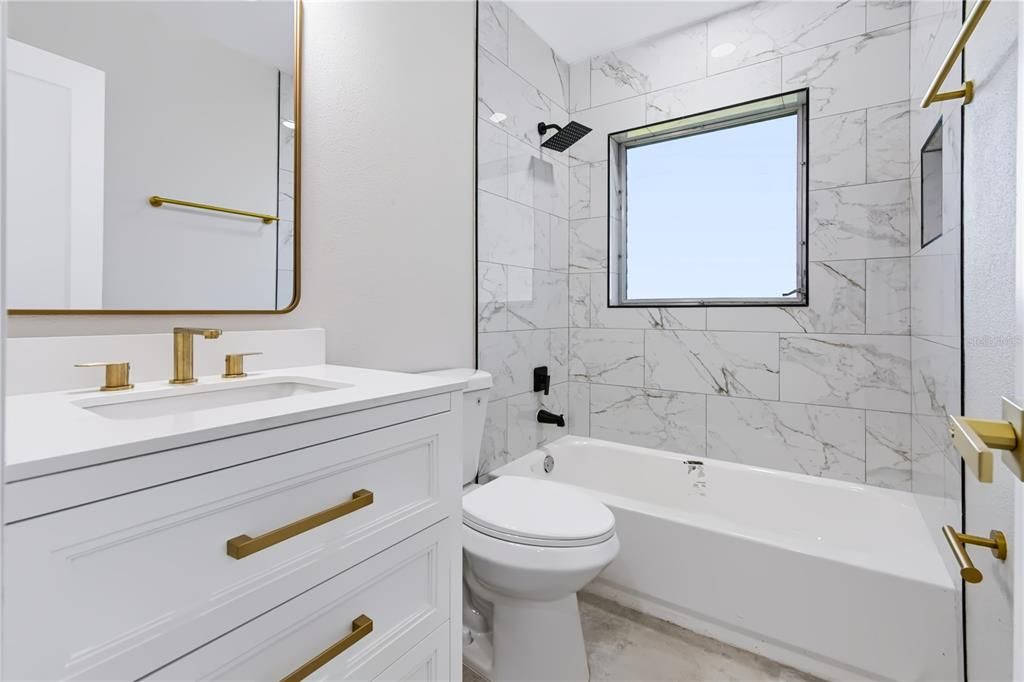 For Sale: $369,900 (3 beds, 3 baths, 1056 Square Feet)