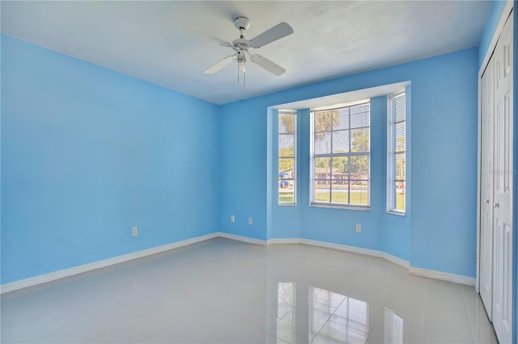 For Sale: $249,900 (2 beds, 2 baths, 1182 Square Feet)