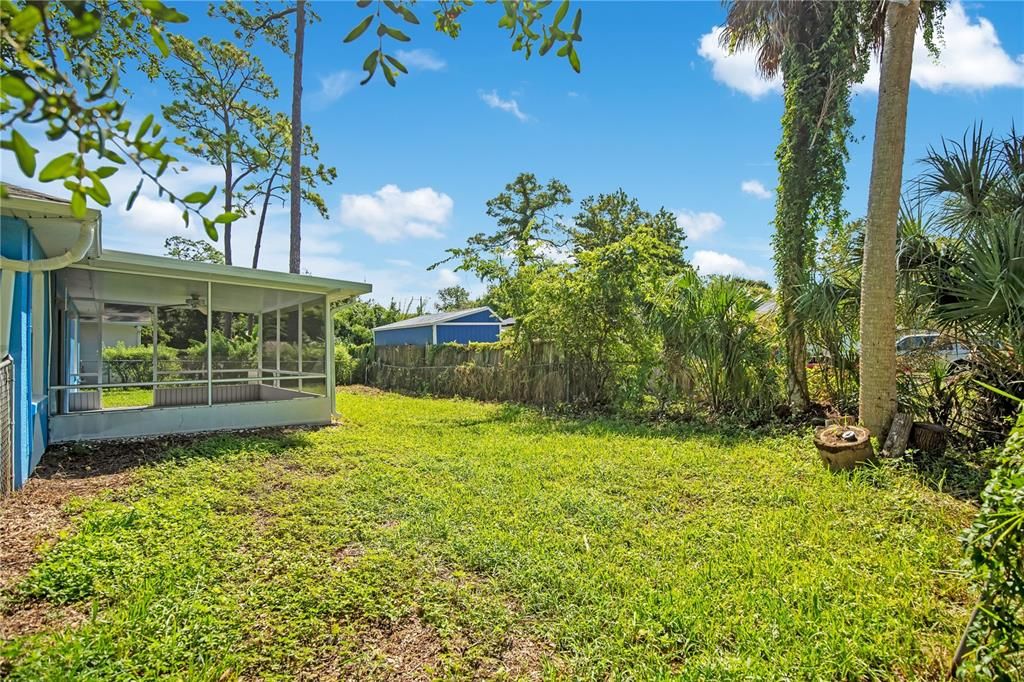 For Sale: $249,900 (2 beds, 2 baths, 1182 Square Feet)