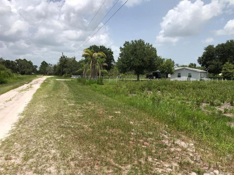 На продажу: $49,900 (1.15 acres)