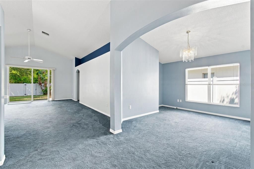 For Sale: $369,900 (4 beds, 3 baths, 1808 Square Feet)