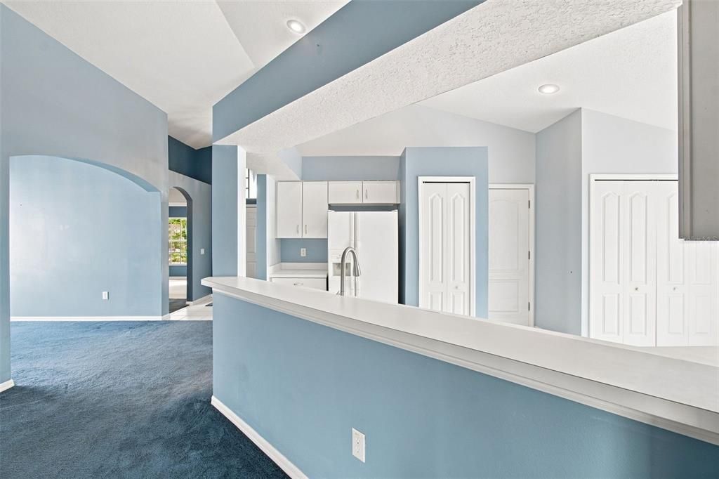 For Sale: $369,900 (4 beds, 3 baths, 1808 Square Feet)