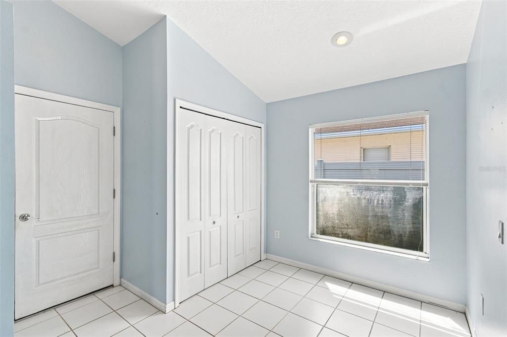 For Sale: $369,900 (4 beds, 3 baths, 1808 Square Feet)