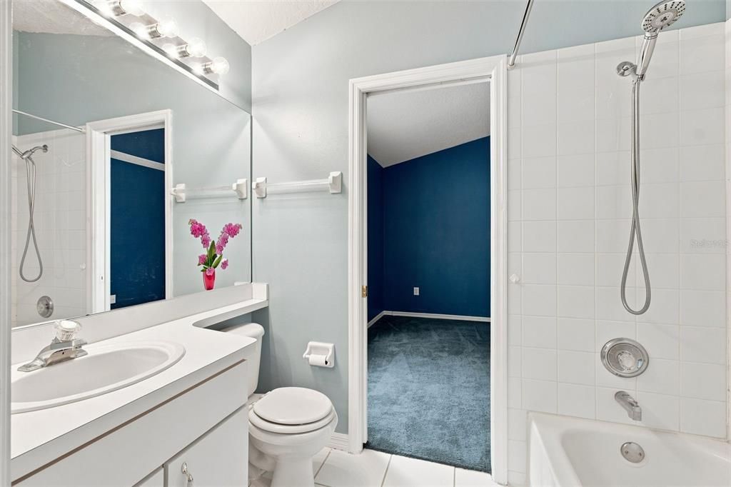 For Sale: $369,900 (4 beds, 3 baths, 1808 Square Feet)