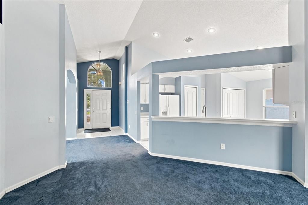 For Sale: $369,900 (4 beds, 3 baths, 1808 Square Feet)
