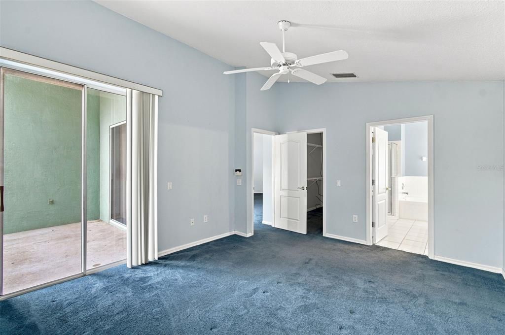 For Sale: $369,900 (4 beds, 3 baths, 1808 Square Feet)