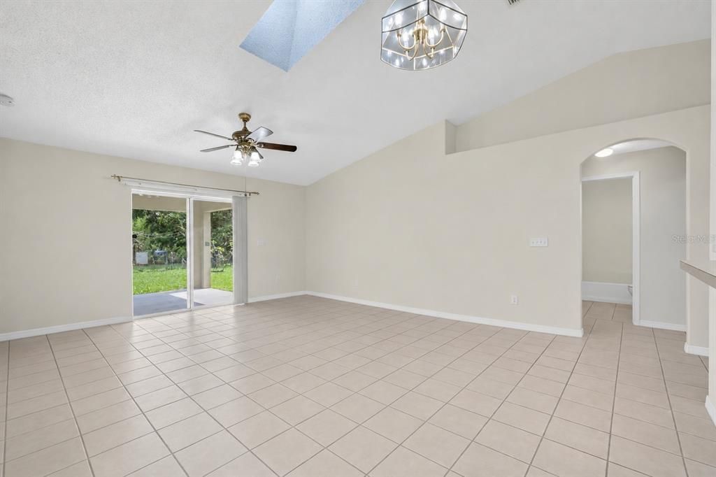 For Sale: $254,999 (3 beds, 2 baths, 1531 Square Feet)