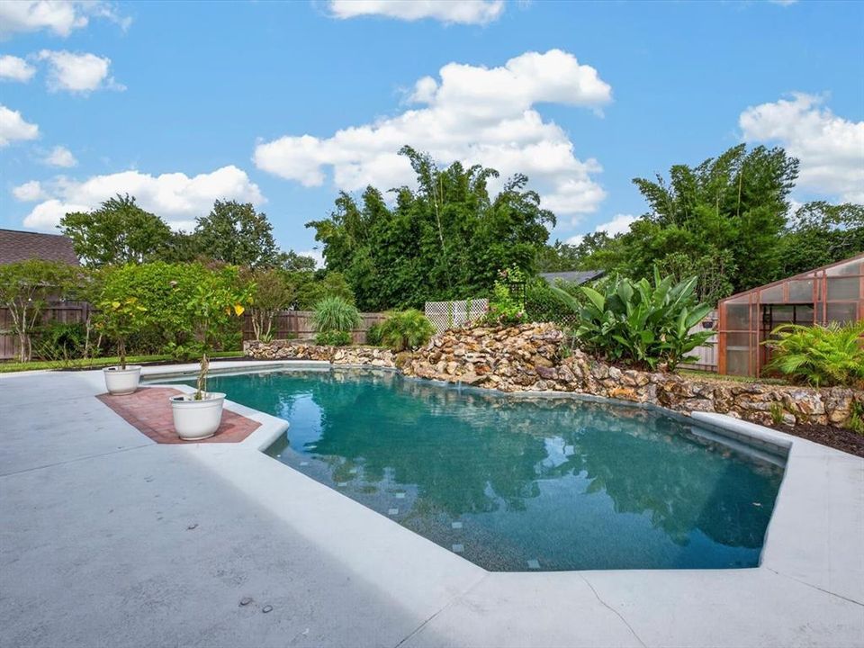 En Venta: $799,000 (4 camas, 2 baños, 2701 Pies cuadrados)