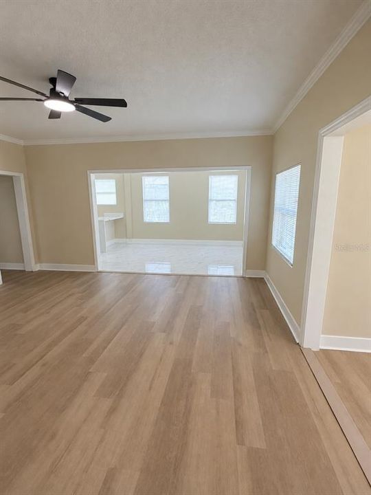 For Sale: $339,999 (3 beds, 2 baths, 1366 Square Feet)