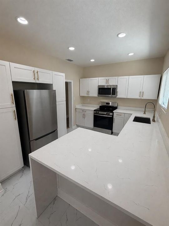 For Sale: $339,999 (3 beds, 2 baths, 1366 Square Feet)