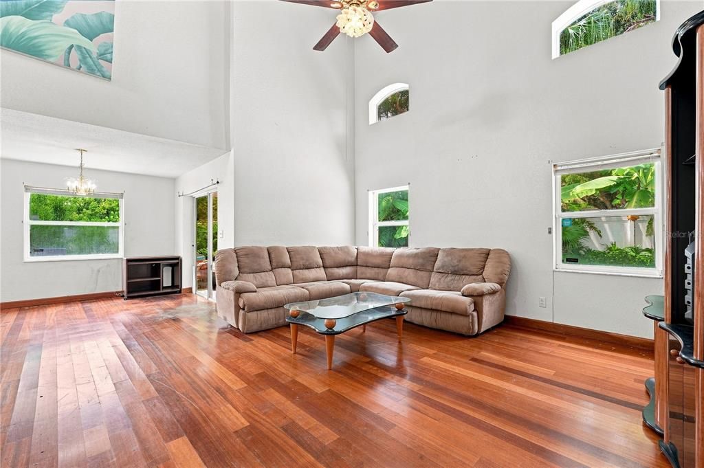 For Sale: $639,000 (3 beds, 2 baths, 1875 Square Feet)
