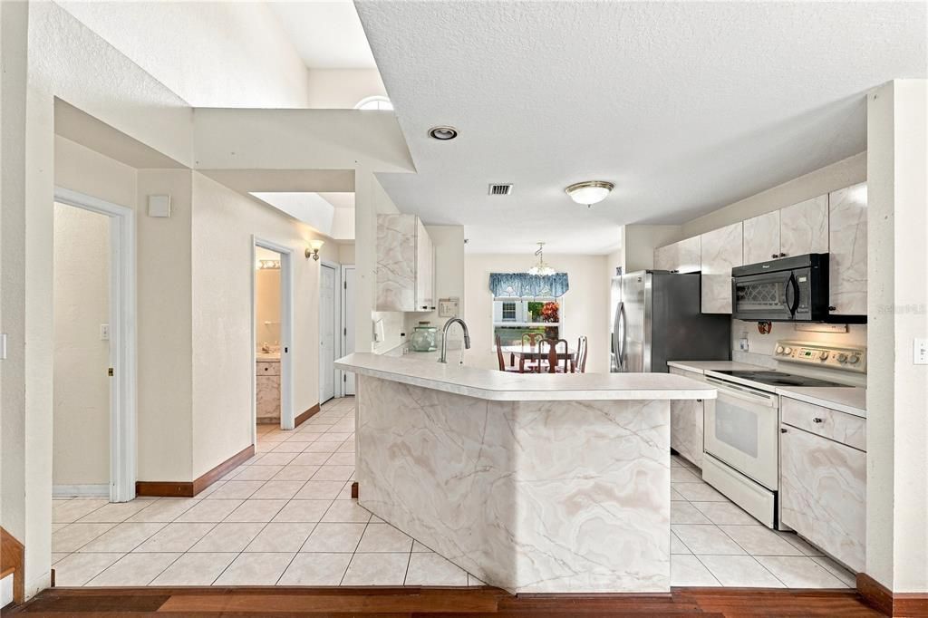 For Sale: $639,000 (3 beds, 2 baths, 1875 Square Feet)