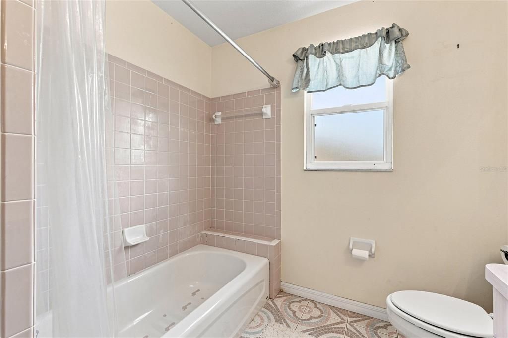 For Sale: $639,000 (3 beds, 2 baths, 1875 Square Feet)