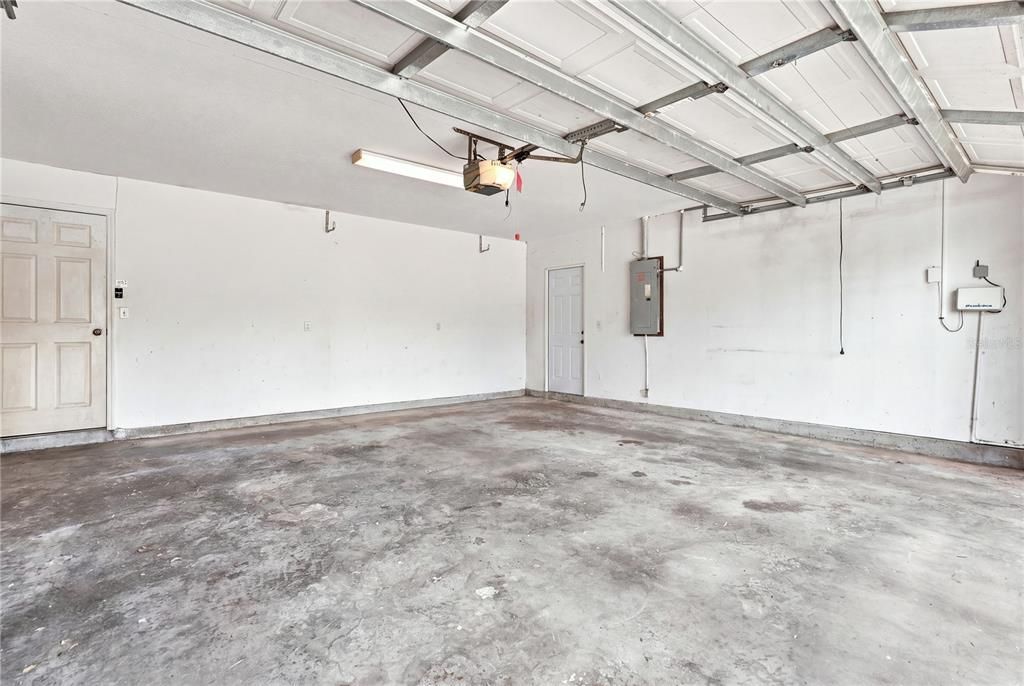 For Sale: $639,000 (3 beds, 2 baths, 1875 Square Feet)