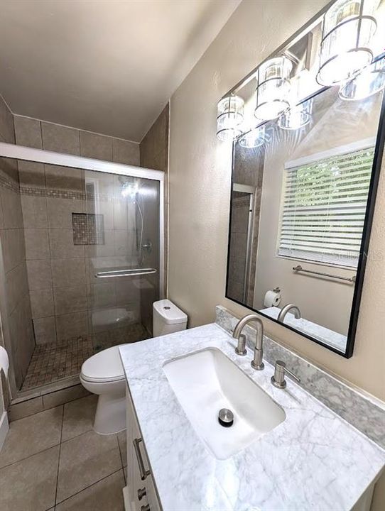 En Venta: $245,000 (3 camas, 2 baños, 1144 Pies cuadrados)