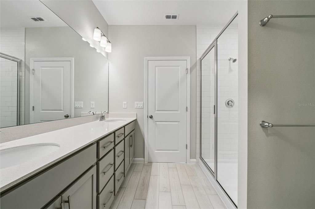 For Rent: $2,450 (3 beds, 2 baths, 1790 Square Feet)