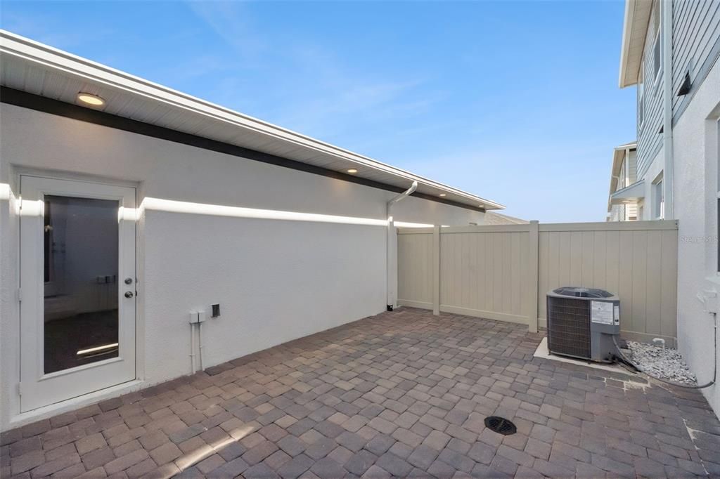 For Rent: $2,450 (3 beds, 2 baths, 1790 Square Feet)