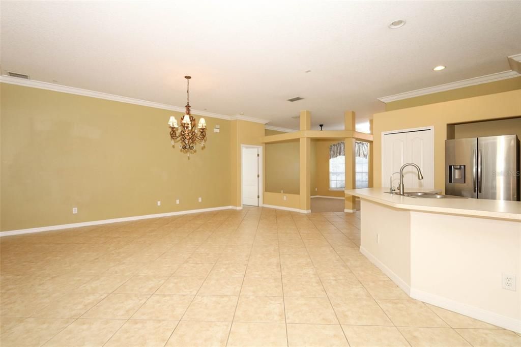 For Rent: $2,200 (3 beds, 2 baths, 2236 Square Feet)
