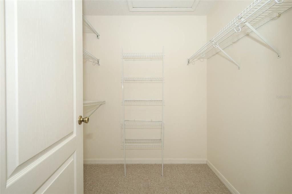 For Rent: $2,200 (3 beds, 2 baths, 2236 Square Feet)