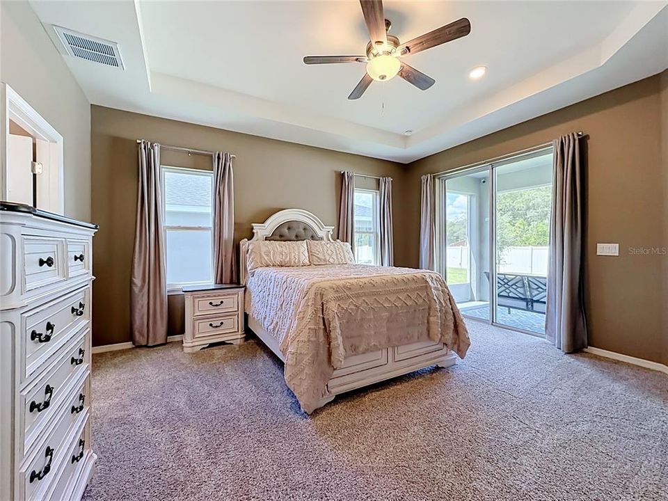 For Sale: $379,999 (4 beds, 3 baths, 2034 Square Feet)