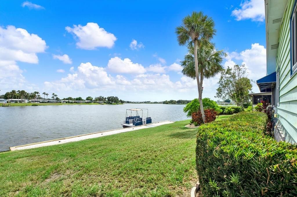 For Sale: $299,500 (2 beds, 2 baths, 1434 Square Feet)