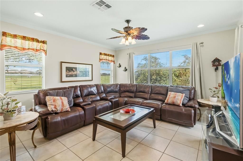 For Sale: $484,900 (4 beds, 3 baths, 2532 Square Feet)