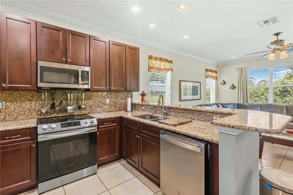For Sale: $484,900 (4 beds, 3 baths, 2532 Square Feet)