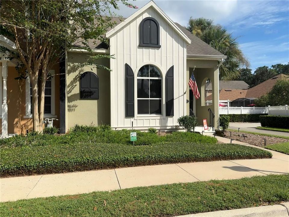 For Rent: $2,300 (3 beds, 3 baths, 1675 Square Feet)