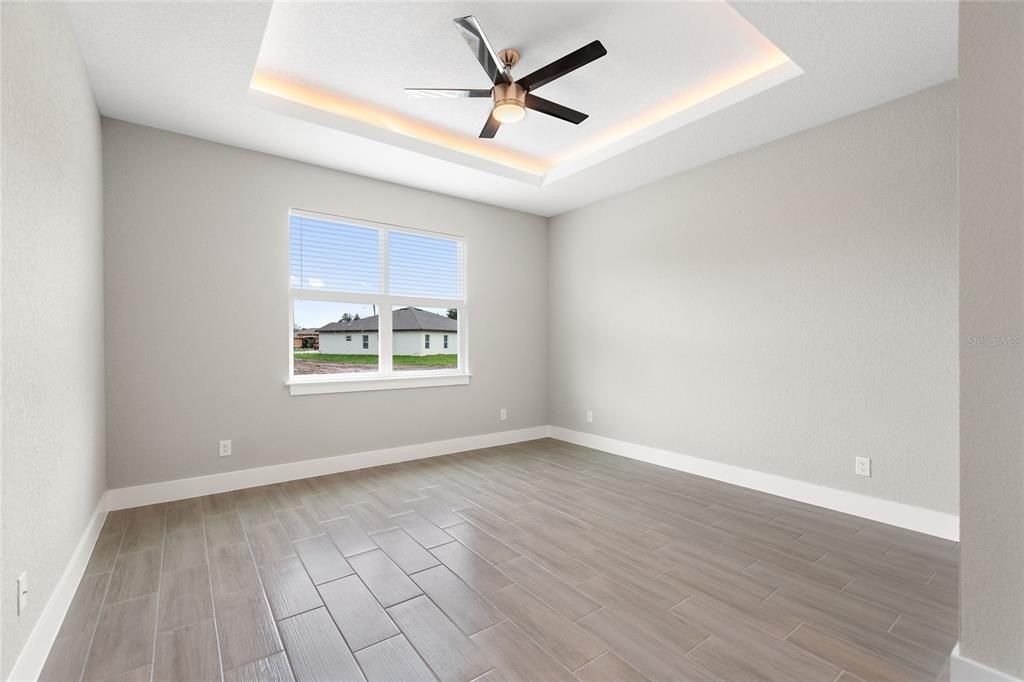 For Rent: $2,095 (4 beds, 2 baths, 1670 Square Feet)