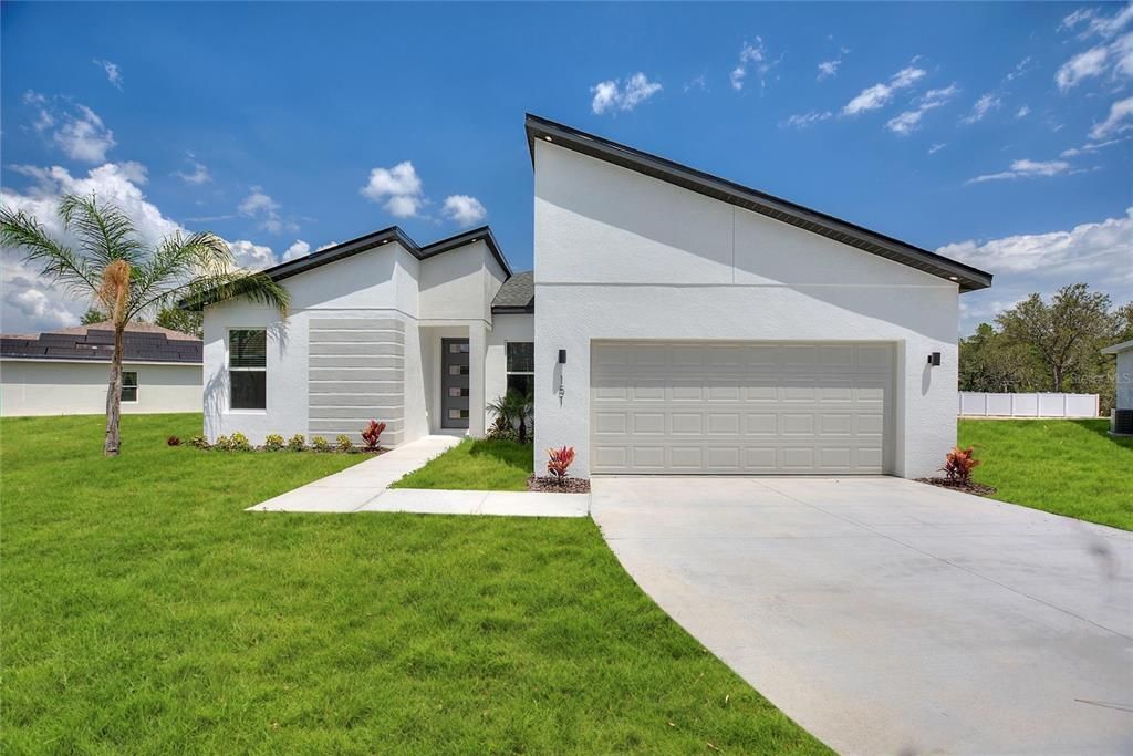 For Rent: $2,095 (4 beds, 2 baths, 1670 Square Feet)