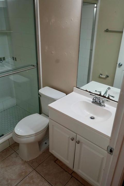 For Sale: $149,900 (2 beds, 2 baths, 912 Square Feet)