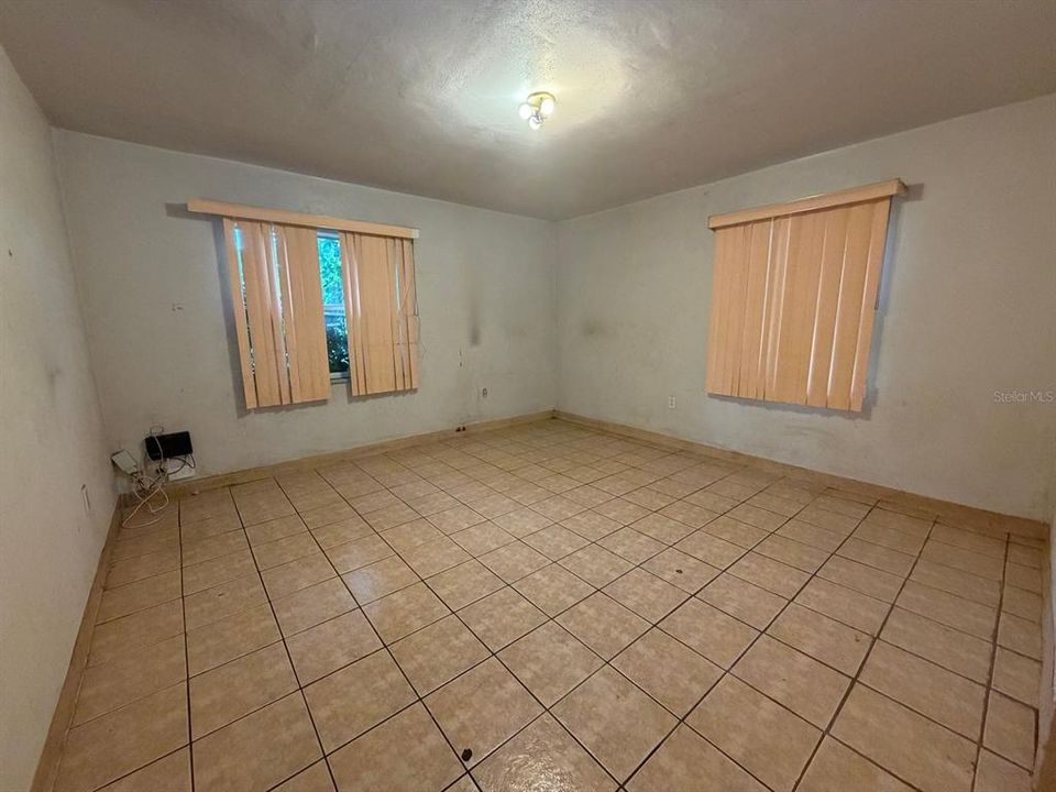 En Venta: $225,000 (4 camas, 1 baños, 2294 Pies cuadrados)