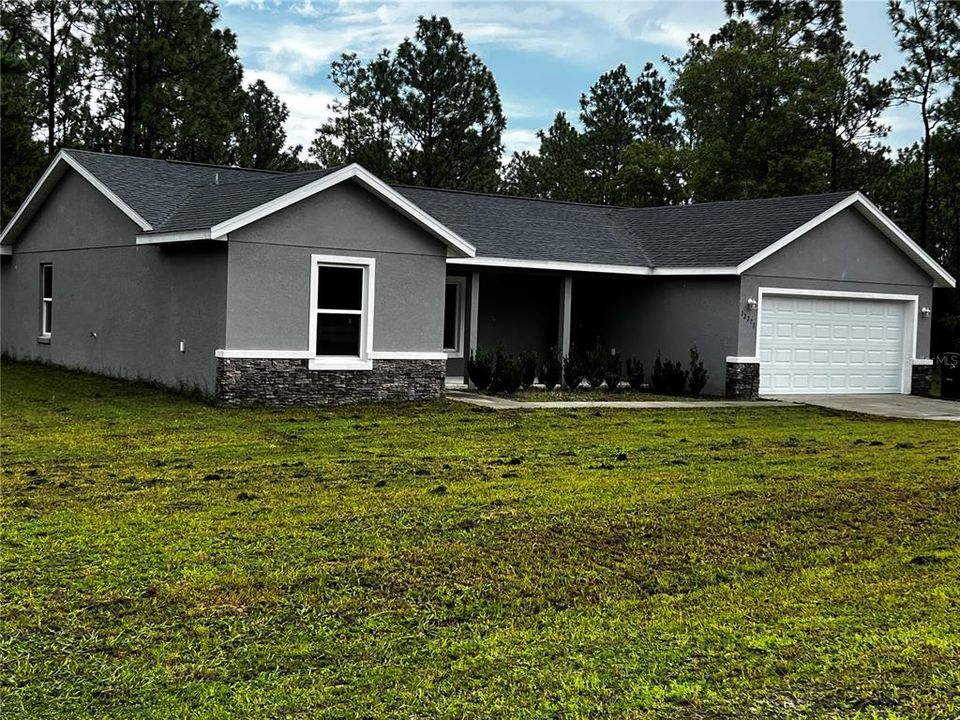 For Sale: $440,000 (4 beds, 2 baths, 1700 Square Feet)