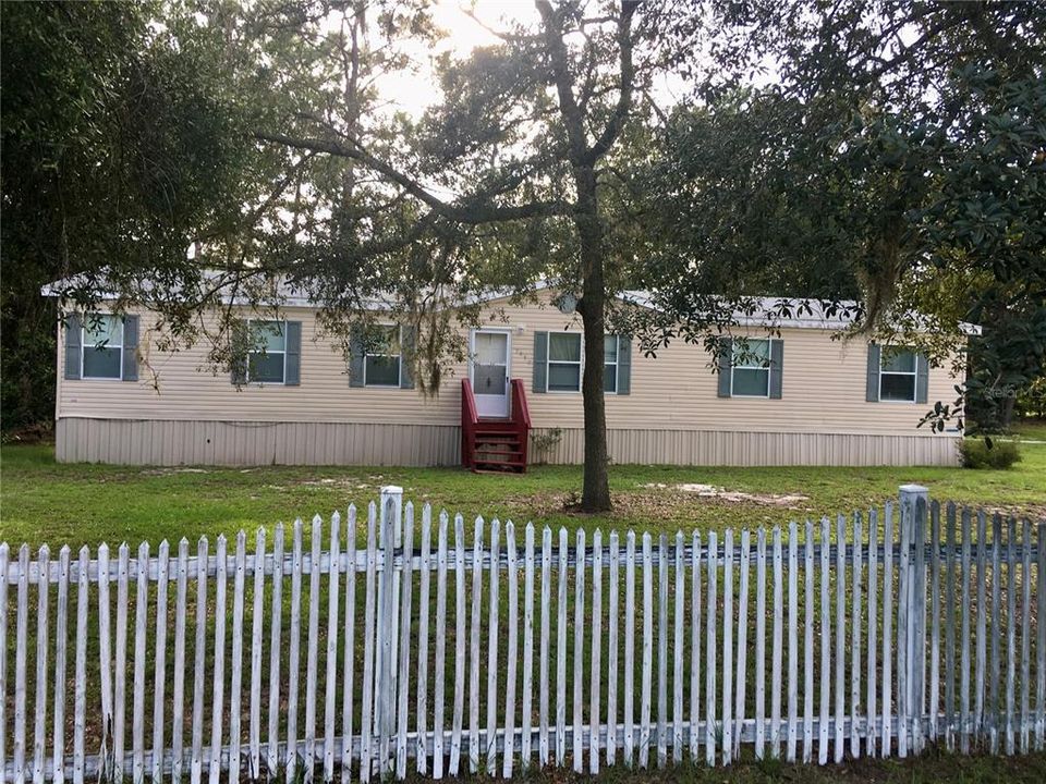 For Sale: $214,900 (4 beds, 2 baths, 1809 Square Feet)