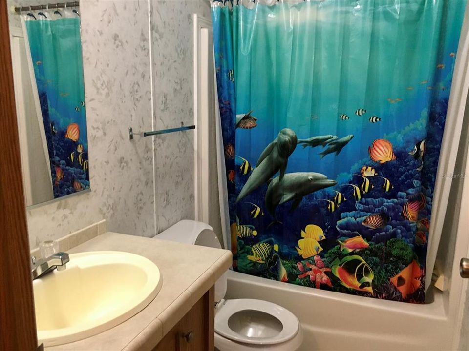 For Sale: $214,900 (4 beds, 2 baths, 1809 Square Feet)