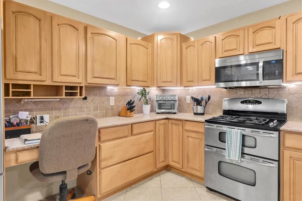 For Sale: $624,900 (3 beds, 2 baths, 1810 Square Feet)