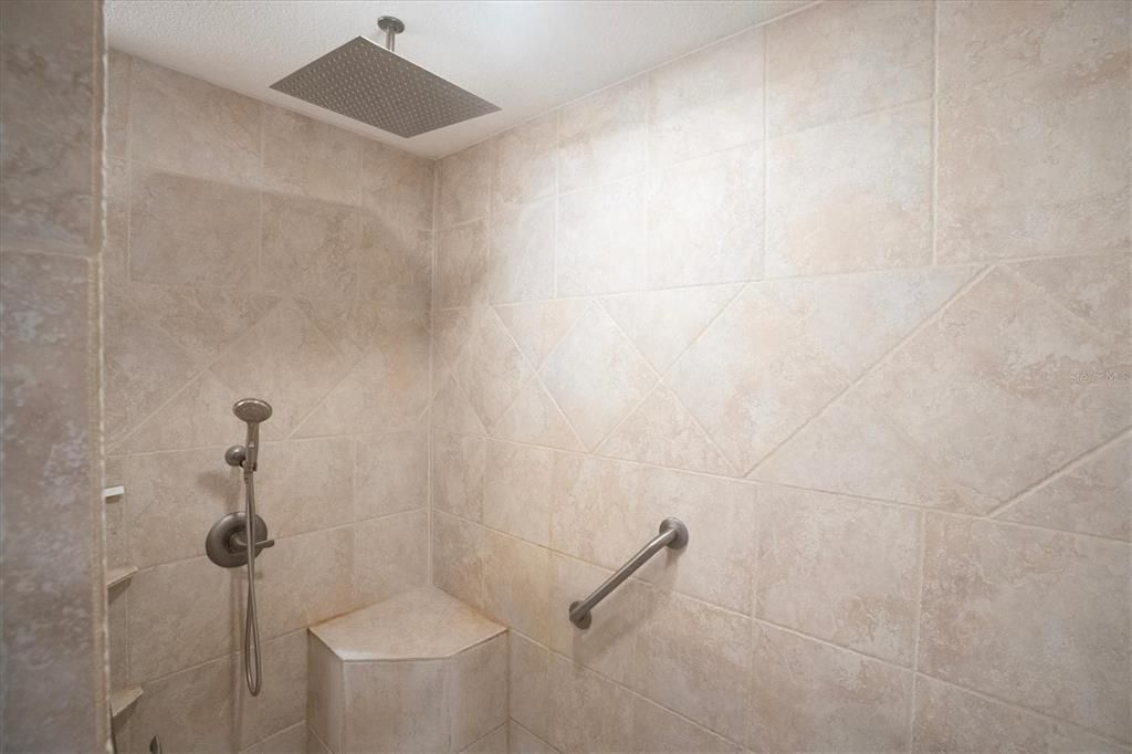 For Sale: $624,900 (3 beds, 2 baths, 1810 Square Feet)