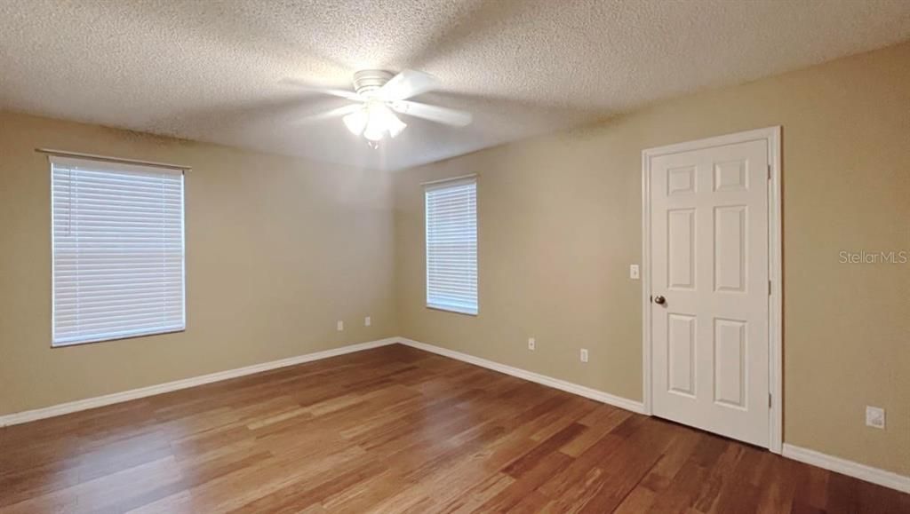 For Sale: $599,500 (5 beds, 3 baths, 3214 Square Feet)