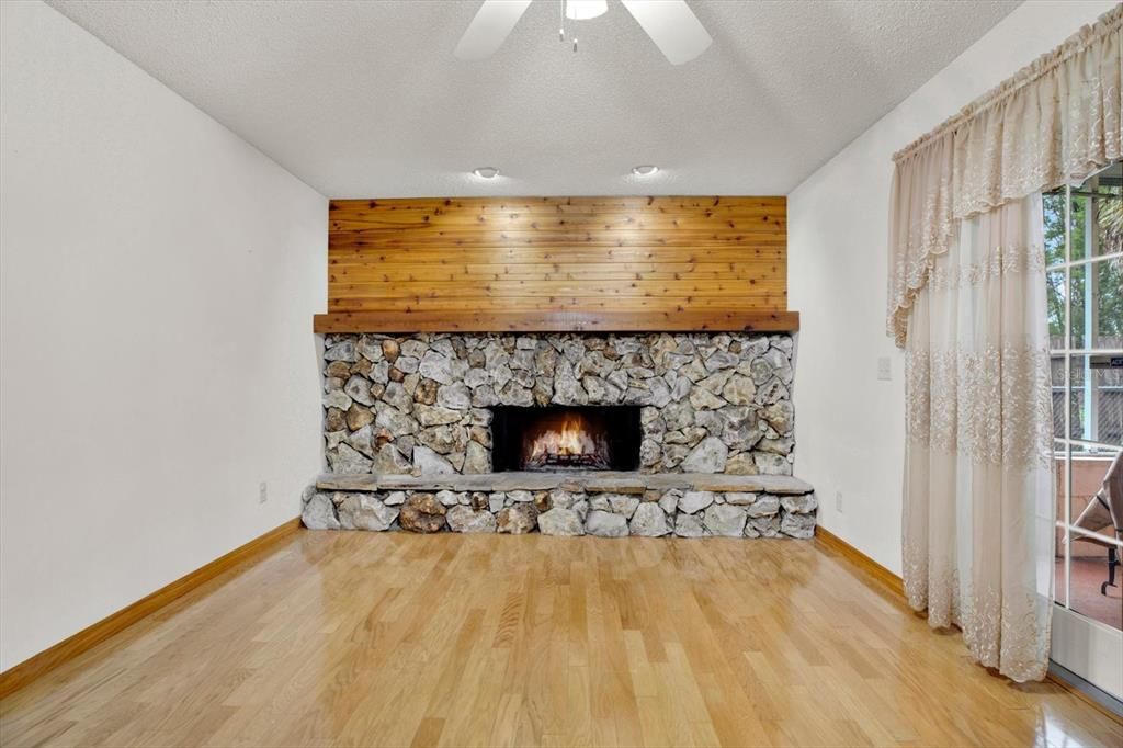 Active With Contract: $390,000 (4 beds, 2 baths, 1769 Square Feet)