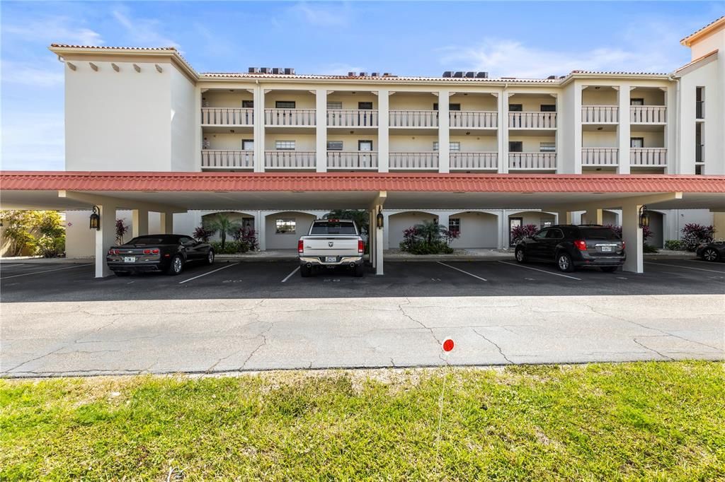 For Sale: $239,900 (2 beds, 2 baths, 1060 Square Feet)