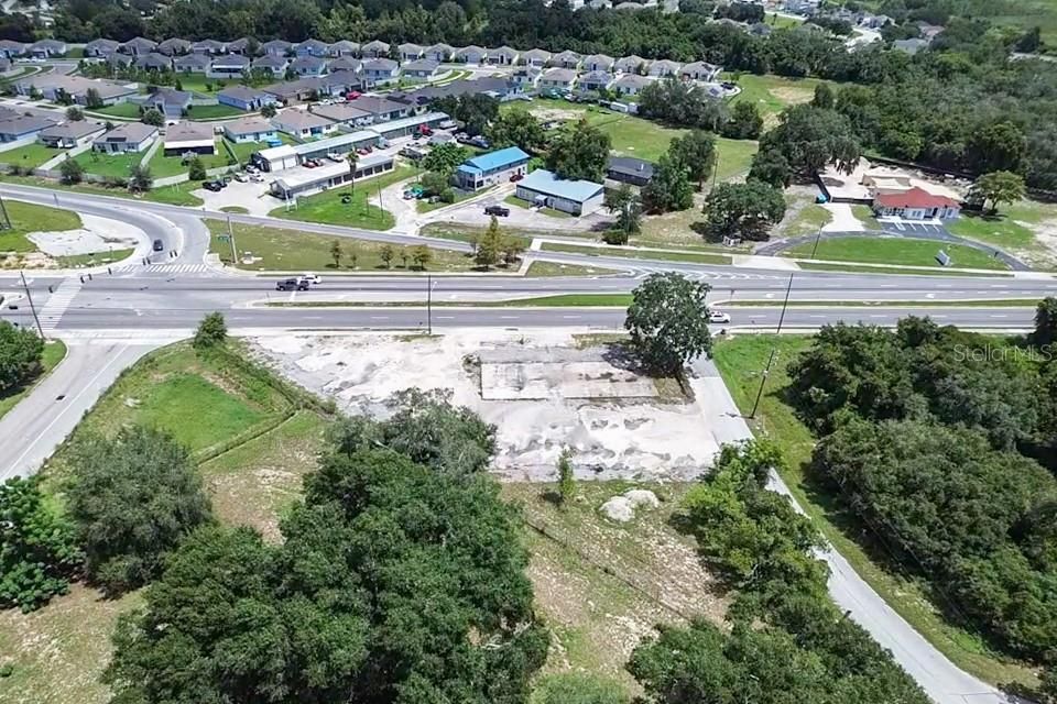 На продажу: $350,000 (0.87 acres)